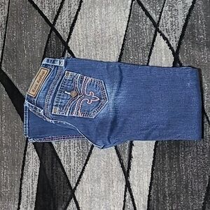 ROCK REVIVAL ALIVIA. EMBROIDERED SKINNY DENIM JEAN